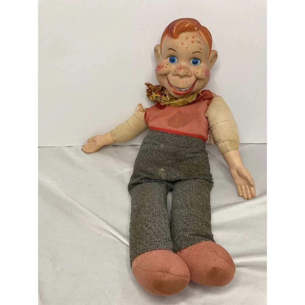 Vintage EEGEE Howdy Doody Ventriloquist Doll NBC Freckle Face Collectible